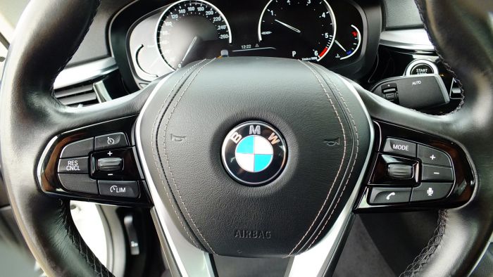 BMW 520 X DRIVE AN 2019