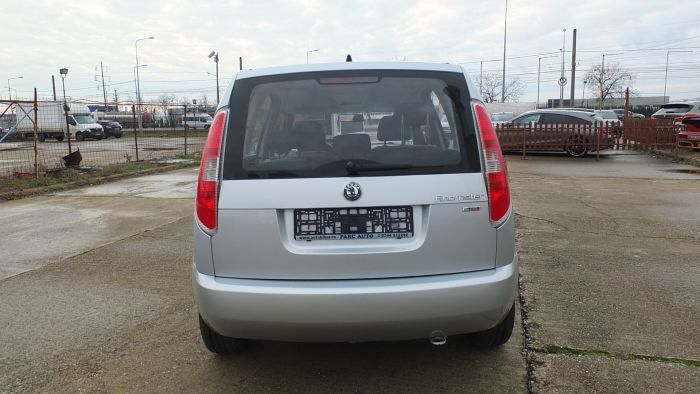 Skoda Roomster Active Plus Edition 2011 Motor 1.6 tdi / 90 cp